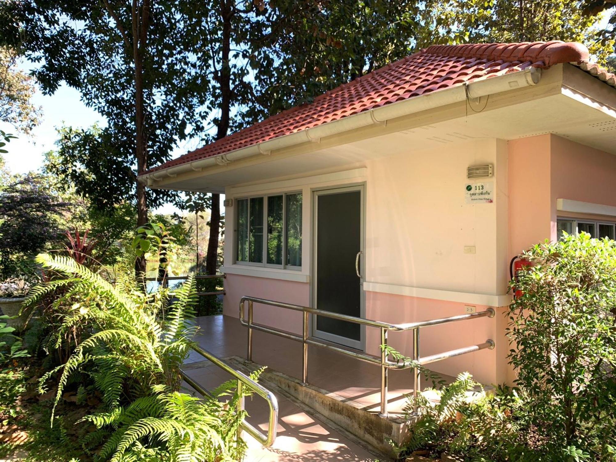 Baan Pingkan Wellness Resort San Kamphaeng Exterior foto